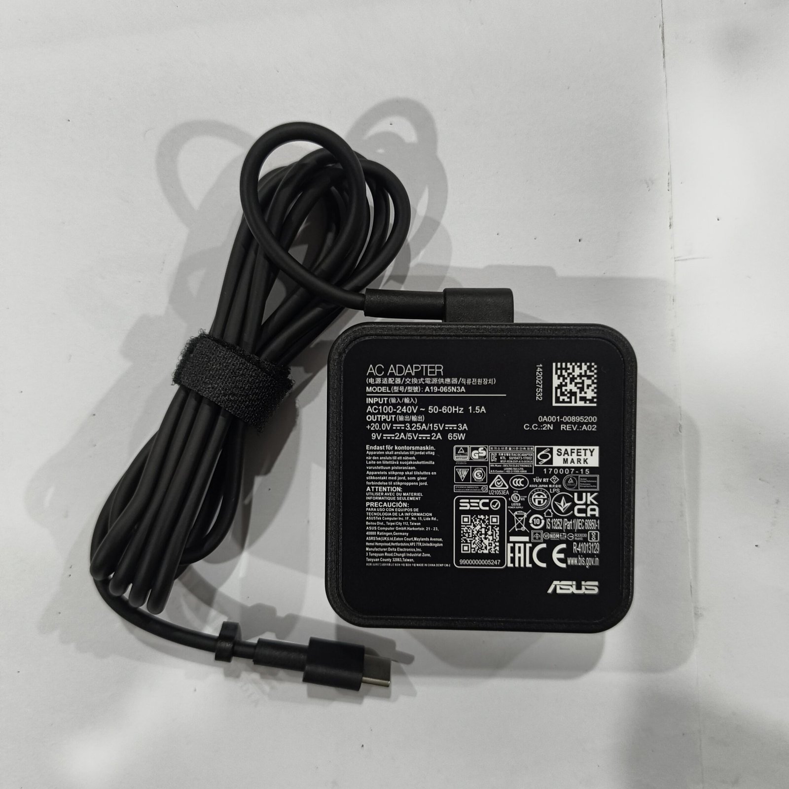 IMG_20260905_183743503 ASUS 65W USB-C Laptop Adapter - Image 1